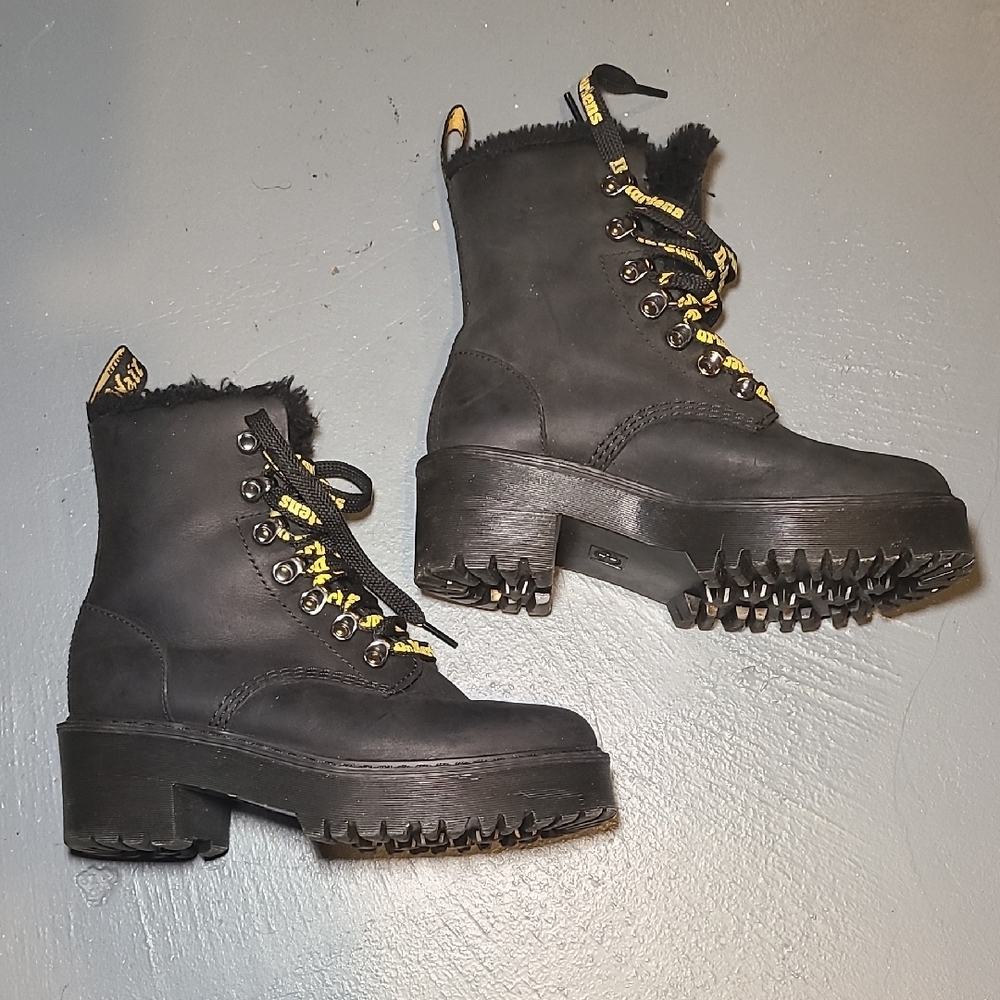 Dr. Martens Black Boots with Logo Yellow Laces - Picture 3 of 7